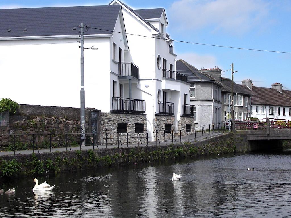 Donegan Court Aparthotel Galway Kamer foto