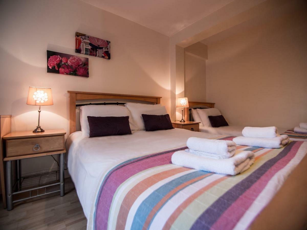 Donegan Court Aparthotel Galway Buitenkant foto
