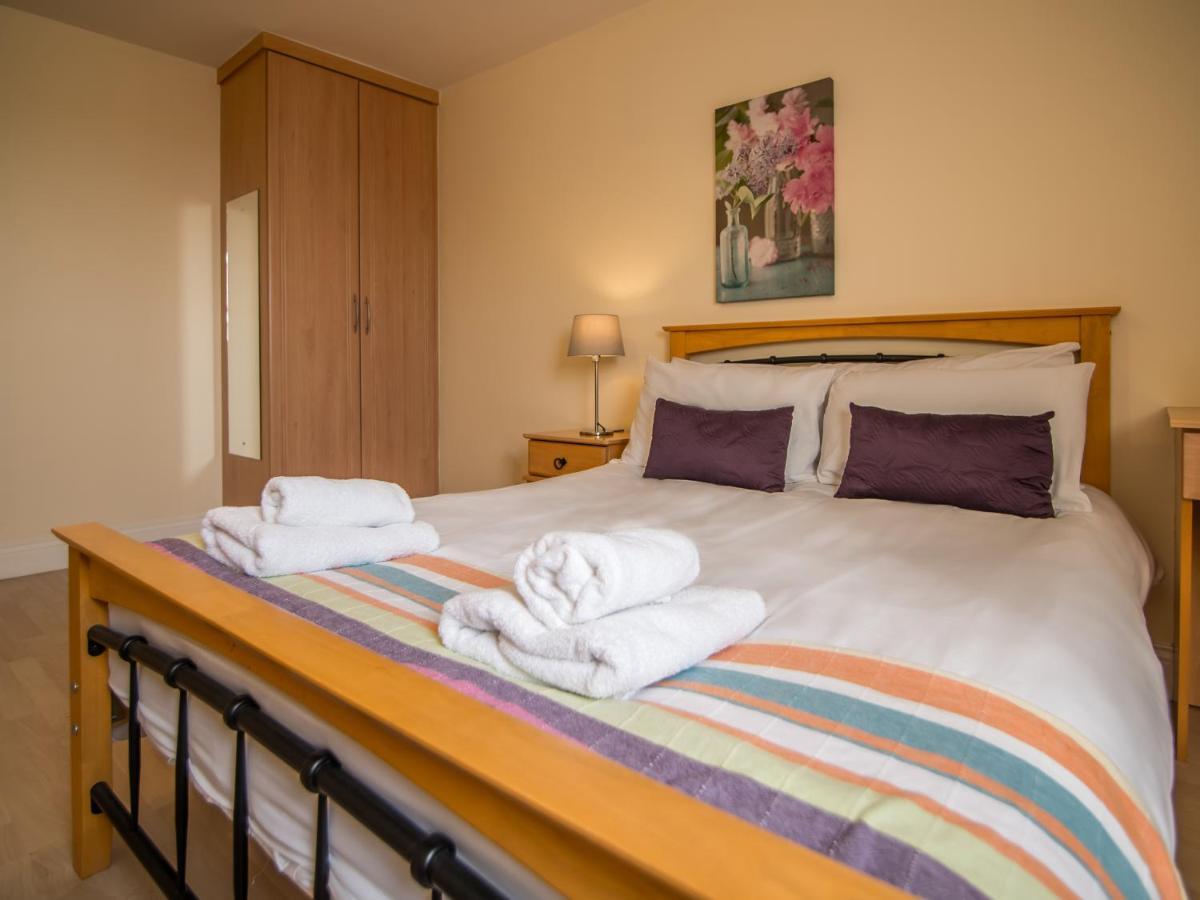 Donegan Court Aparthotel Galway Buitenkant foto